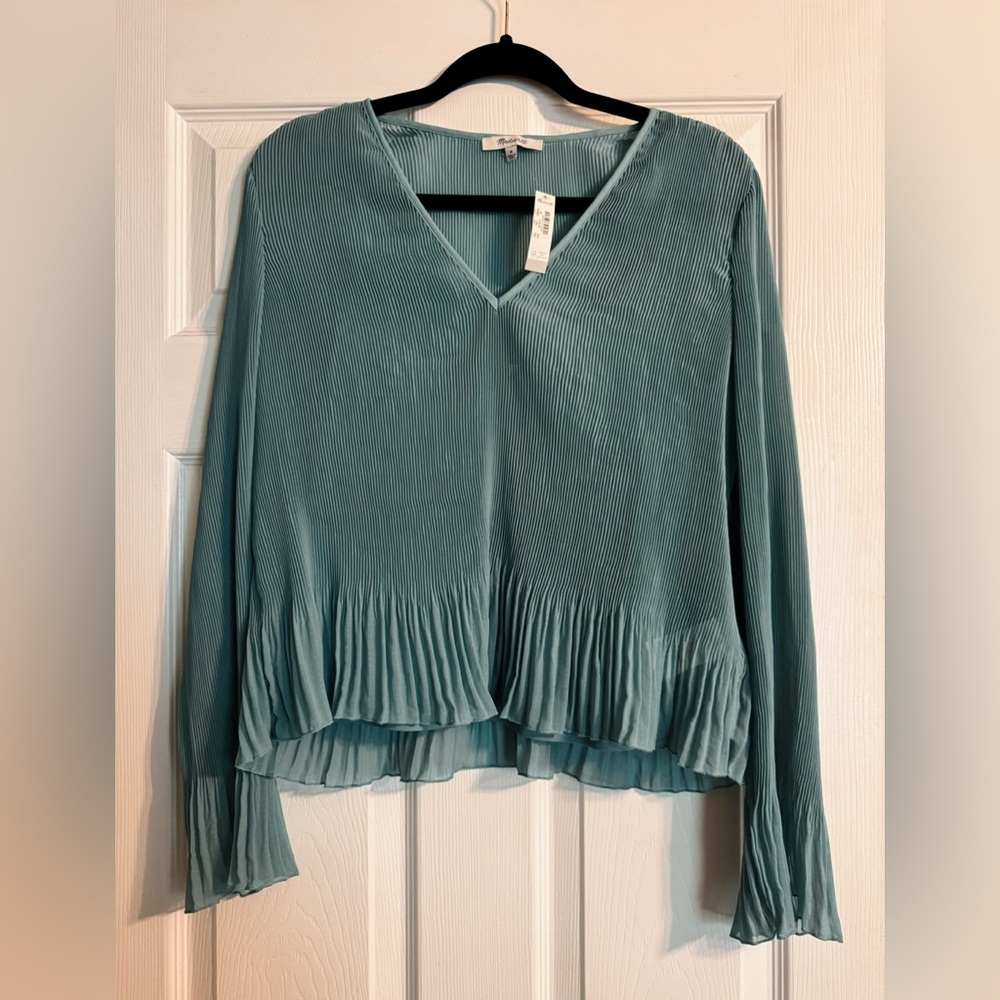 Madewell Marcia Pleated Bell Sleeve Top in Summer Breeze